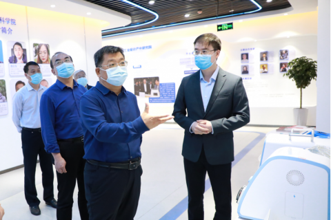 焦作市工信局局長付希強一行蒞臨設計城參觀考察并座談